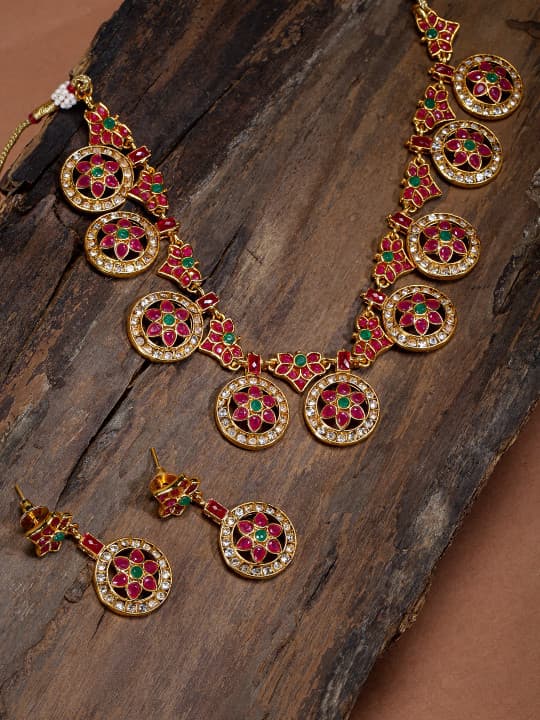 Zaveri Pearls Red & Green Gold-Plated Jewellery Set