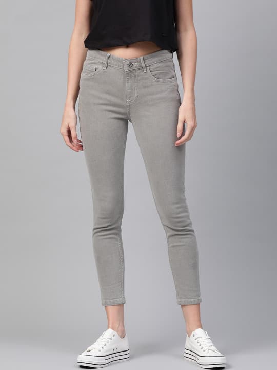 Roadster Women Grey Skinny Fit Mid-Rise Clean Look Cropped Stretchable Jeans