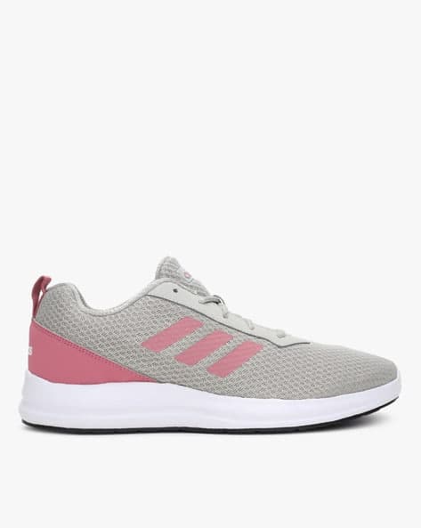 Soar Lace-Up Sports Shoes