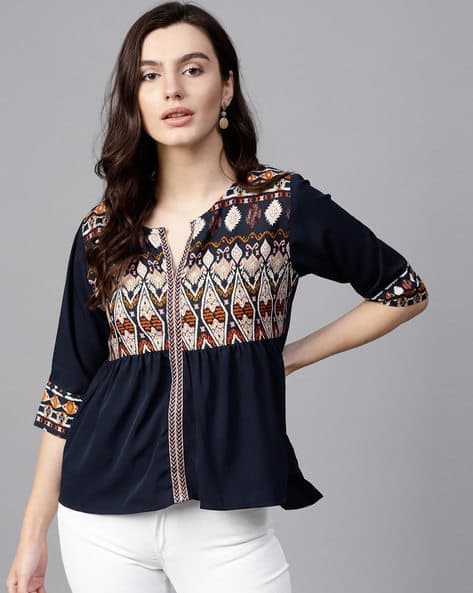 Novelty Top