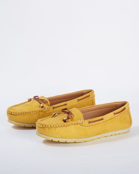 Textured Loafers with Bow Accent